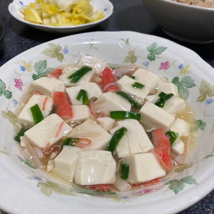 豆腐、カニカマ、ニラのあんかけ